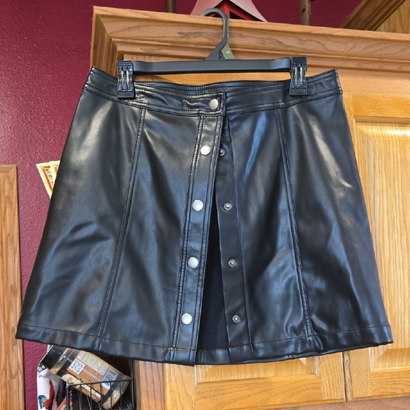 No Boundaries Dresses & Skirts - Mini Skirt